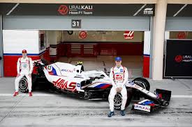 Miami had hoped to join the 2021 f1 calendar formula 1 has confirmed a new night race will take place on the streets of jeddah. Haas Formally Launches Vf 21 F1 Car In Bahrain