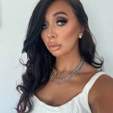 Kate Cobb (@KAnneCobb)