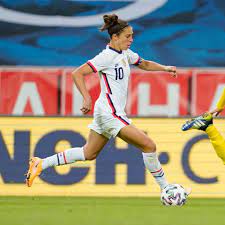 La fifa corrobora el gran año de christiane con la nominación para ser la mejor portera del mundo en los premios the best. The Superb Christiane Endler Shows Women Don T Need Smaller Goals Hope Solo By Carli Lloyd 2019 06 17