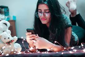 There's no limit to the number of girls you can add to your collection and there are many enticing themes to choose from. Top 20 Fun Texting Games To Play With Your Partner