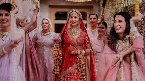 Katrina Kaif Royal Grand Entry In Her Wedding | Katrina Kaif-Vicky Kaushal  Wedding Video - YouTube
