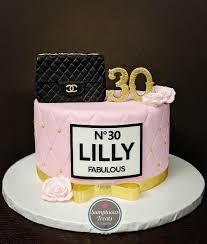 Chanel Theme Inspired Cake Fabulous 30th Chanelcake Chanelbackbag Chanelbags Chanelpurse Chanelcaketoppers Customcakes Paris Cakes Bag Cake Chanel Cake