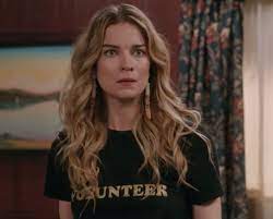 Alexis Rose Schitt S Creek Season 4 Brown Hair Balayage Long Hair Styles Hair