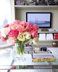 Who Wouldn T Want These Ridiculously Gorgeous Fresh Flowers At Their Desk In Their Office Floral Arrangements Decorating Details Arrangement