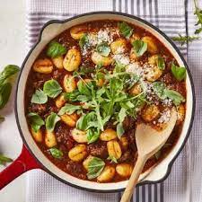 10 Min Herby Beef Gnocchi Bolognese Recipe Gousto Gousto Recipes Beef Recipes Recipes