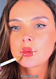 Bow to Heart Shaped Lips