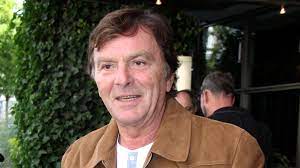 So sieht schauspielstar pavel trávníček heute aus. So Lebt Der Drei Haselnusse Fur Aschenbrodel Prinz Heute Promiflash De