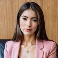 Yanet Herrera's Instagram, Twitter & Facebook