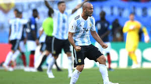 Want to discover art related to mascherano? Fc Barcelona Ex Barca Star Javier Mascherano Beendet Mit 36 Jahren Seine Karriere Goal Com