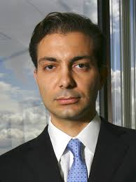 Fight for control of Steak 'n Shake gets personal