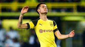 17.00 m €* sep 8, 1995 in bad aibling, germany. Julian Weigl Of Aim Of The Barca To Wish Of Two Big Of Europe