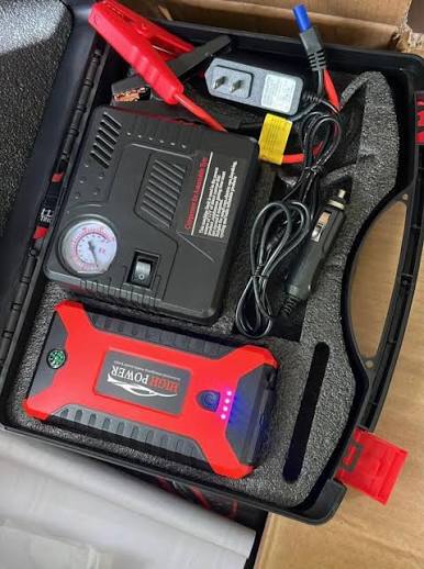 🚗CARGADOR JUMPER🚗 El Paquete Contiene 🔰1 Cargador De Baterías de 🔰Carro  Portátil 🔰2 x Pinzas conexiones para batería (+ / -) 🔰1 x Transformador  12v 🔰1 x Transformador 220v 🔰1 x Cable