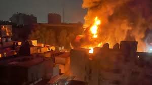 One of the injured persons has medium degree burns and the rest are in mild condition. Cdmx Desalojan A 250 Por Incendio En Subestacion De La Cfe En Benito Juarez Proceso