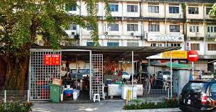 Reputable 90 years and 4 generations of prawn mee history, and almost un singaporean if you haven't heard of or tasted this prawn mee located on the east side of singapore despite their name beach road. San Peng Prawn Mee Posts Facebook
