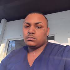 Does anyone have a good recruiter for primetime contracts?