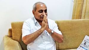 Support pours in for 'slighted' Deputy CM Nitin Patel