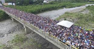Colombia y venezuela comparten una frontera terrestre de 2.219 km, a lo largo de la cual hay 7 puntos de control migratorios y un. El Impresionante Exodo De Venezolanos A Colombia