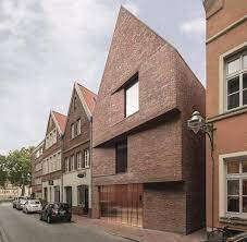 Doch das imkern hatte früher bereits eine wichtige bedeutung und auch heute ist das thema „biene wieder in aller munde. Das Haus Des Jahres 2019