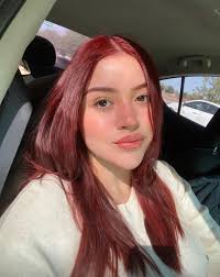 Plebes, aliméntense bien, tengan sus horas completas de sueño, hagan  ejercicio y no coman tanto cochinero. Su piel se los va agradecer.