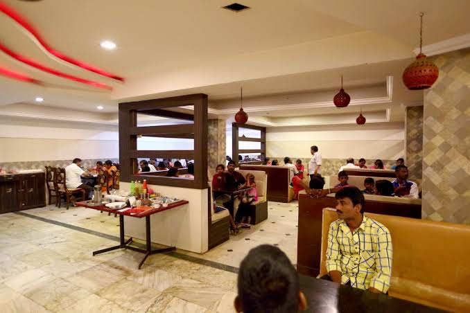 HOTEL CHARRING CROSS | ⋆⋆ | OOTY, INDIA | SEASON DEALS FROM $48