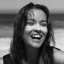 Laura Keil's Instagram, Twitter & Facebook