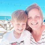 Amanda Kimmons's Instagram, Twitter & Facebook