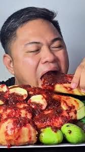 Amy Mango's Instagram, Twitter & Facebook