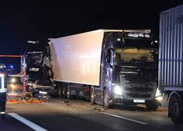 Publicat pe 09.08.2018 la 11:00 actualizat pe 09.08.2018 la 11:00. Foto Tragedie Pe O AutostradÄƒ Din Germania Un TanÄƒr È™ofer Roman De Tir A Murit Intr Un Accident