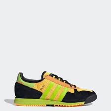 Kaufe jetzt diesen günstigen schuh puma suede classic sneaker damen herren unisex wildleder orange mit schwarzem streifen (orange pop) oder andere orange puma, orange sneakers, puma suede classic sneakers. Gold Frauen Schuhe Adidas Deutschland