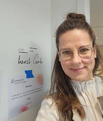 Sharon-M. Dietl-Freifrau von Hornstein