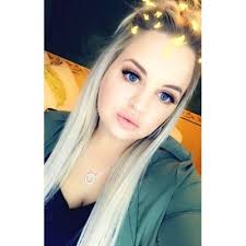 Amber Stowell (@amberstowell)