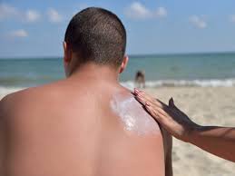 Does spf 100 sunscreen work better? Why You Shouldn T Wear Sunscreen With Spf Higher Than 50