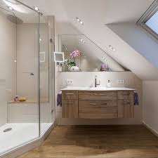 Kleines Bad Mit Holz Badezimmer Dachschrage Bad Mit Dachschrage Badezimmer Dachgeschoss