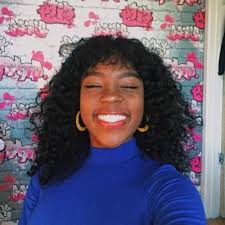 Renee Miles's Instagram, Twitter & Facebook