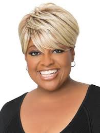 We're constantly seeing thousands of different hairstyles for young girls everywhere on instagram that's why we have curated this content for you and created a master list full of different hairstyles for older women: 40 Best Hairstyles For Fat Faces Women 2021 Styles At Life