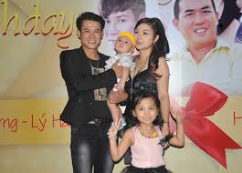 Ngoài ra, vân quang long còn phát hành nhiều album, mv với tư cách ca sĩ solo. Nháº­t CÆ°á»ng Van Quang Long Khoe Vá»£ Con Trong Ngay Sinh Nháº­t Sao Viá»‡t Viá»‡t Giáº£i Tri