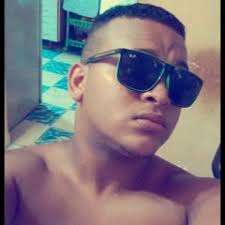 Stream Péricles Lugar Comum (Voz E Violão) by Tchutcho Divulgação