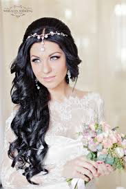 In bride hairstyles, hairstyles for long faces, hairstyles for round faces, hairstyles for thin take a look and find a bridal look with which you will be satisfied! Top 25 Stylish Bridal Wedding Hairstyles For Long Hair Deer Pearl Flowers