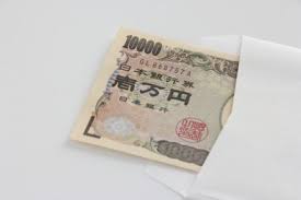 もし1万円が落ちていたら こっそり自分のものにする 女子 マイナビウーマン