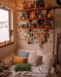 32 Bohemian Minimalist Bedroom Ideas In 2020 Aesthetic Bedroom Room Ideas Bedroom Cozy Room