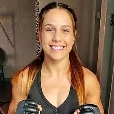 Jessica Julia's Instagram, Twitter & Facebook