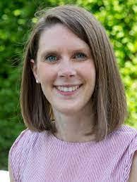 Lynne Easton's Instagram, Twitter & Facebook