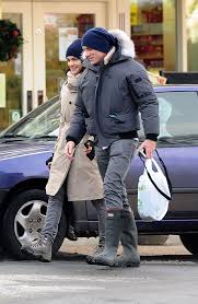 In february 2010, weisz and craig. Rachel Weisz And Daniel Craig Take Their Romance Public With A Pda Filled Stroll In Snowy England Daniel Craig Rachel Weisz Daniel Craig Style