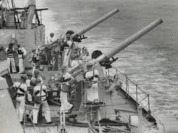 Hmas sydney went down with all hands off the wa coast after an encounter with a german warship in ww2. Hmas Sydney Faces German Cruiser Kormoran In A Fight To The Death