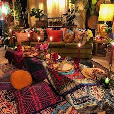 Rebecca Hitlin Newton On Instagram Girls Night In Vibes The Best Set Up For Conversation And Laughs Boldbohemians Mybo Decor Home Decor Bohemian Decor