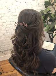 Whether she has wavy, loose or tight curls, it's important to find. Pin By Vanessa On The Hair Makeup Accessories Hair Styles Wedding Hair Down Long Hair Styles