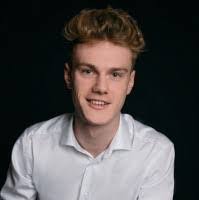 Alex Kelch's Instagram, Twitter & Facebook