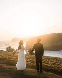 Scopri ricette, idee per la casa, consigli di stile e altre idee da provare. 15 Ide Pre Wedding Berlatar Senja Jaminan Indah Dan Romantis Tanpa Banyak Usaha