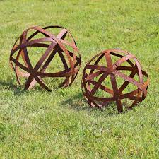 Boule A Arceaux Da C Co Jardin En Ma C Tal Decorations De Jardin En Metal Objet Deco Jardin Deco Jardin
