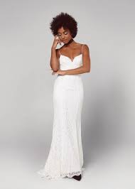 Wedding dress prices vary, but the average wedding dress cost is $1,000 with most spending between $280 to $1,650. Where To Buy Affordable Wedding Dresses Vox